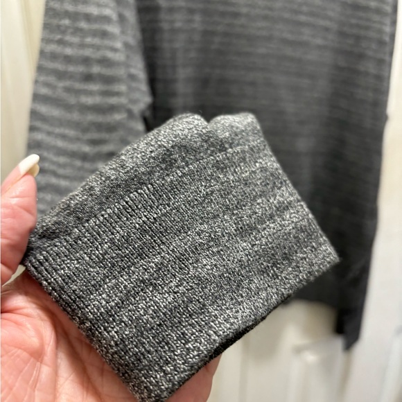 Michael Kors sweater - Picture 3 of 5